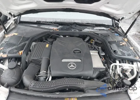 2016 Mercedes-Benz C 300 4Matic из США, поврежденный, VIN 55SWF4KB3GU098689